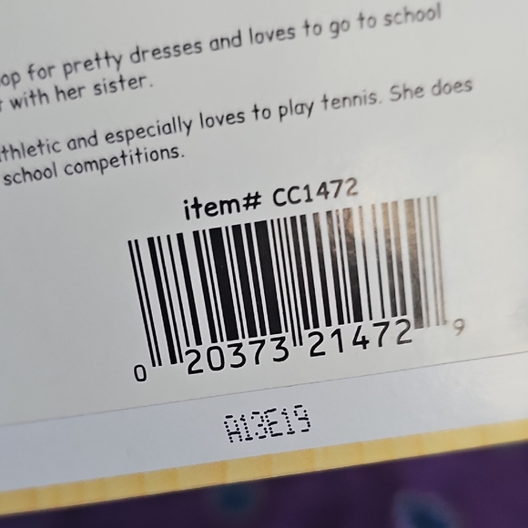 Calico Critters Tuxedo Cat Family Playset - Black, White, Pink, Blue - Picture 5 of 7